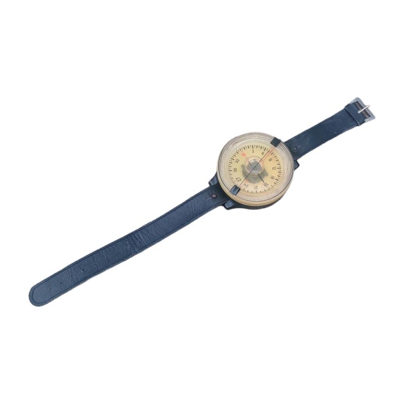 German Luftwaffe AK39 Wrist Compass
