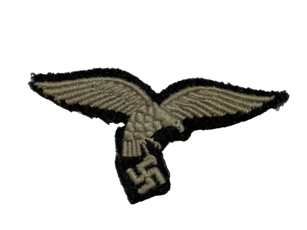 Early Luftwaffe breast eagle ‘droop tail’